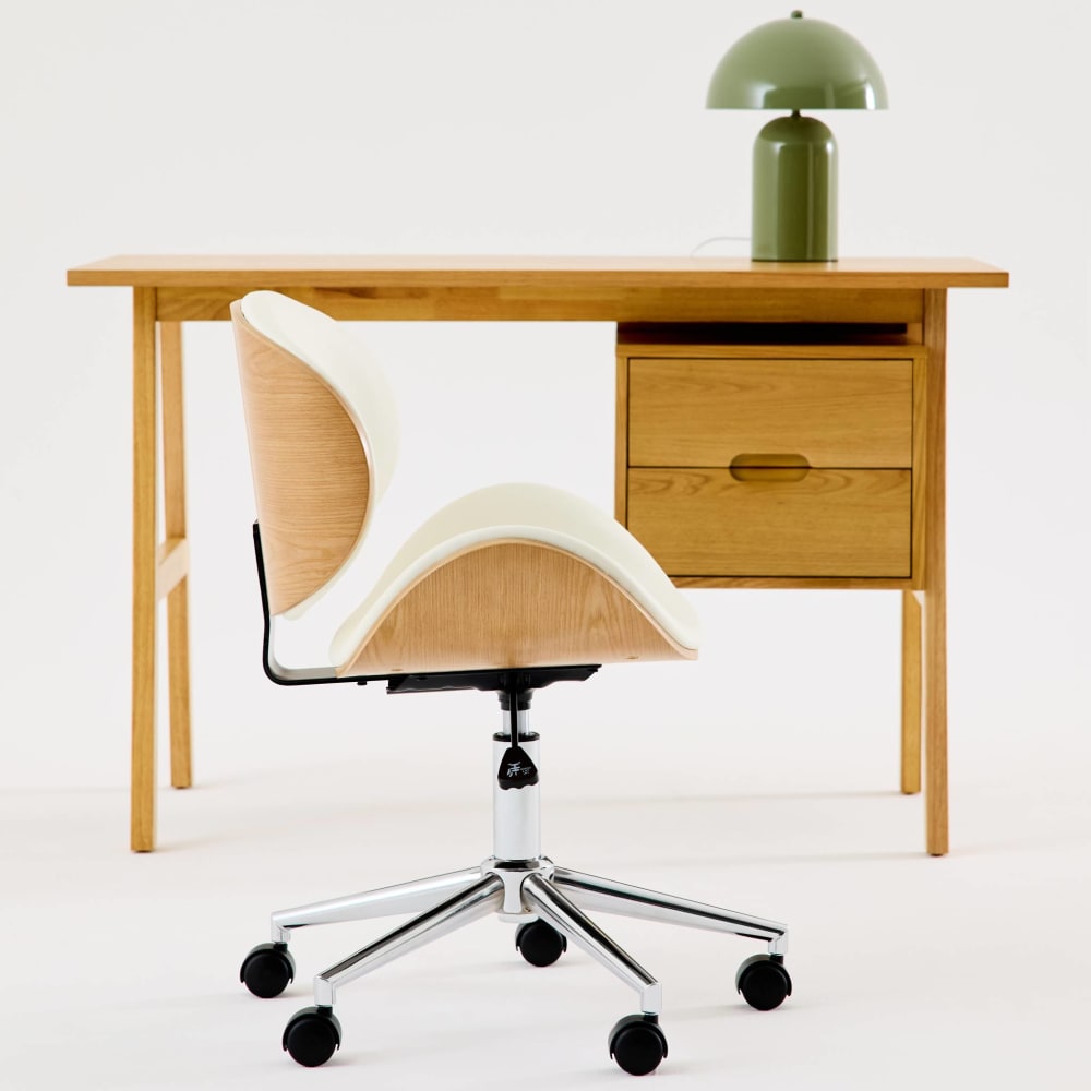 Chaise de bureau sweeek blanche à coque en bois courbé et roulettes — vue 3