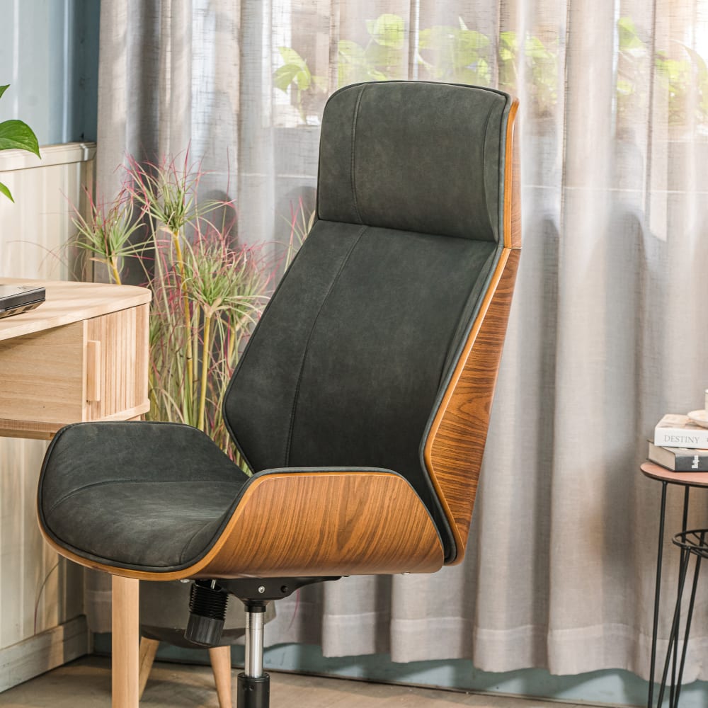 Chaise de bureau Nordlys en bois avec assise en simili noir — vue 9