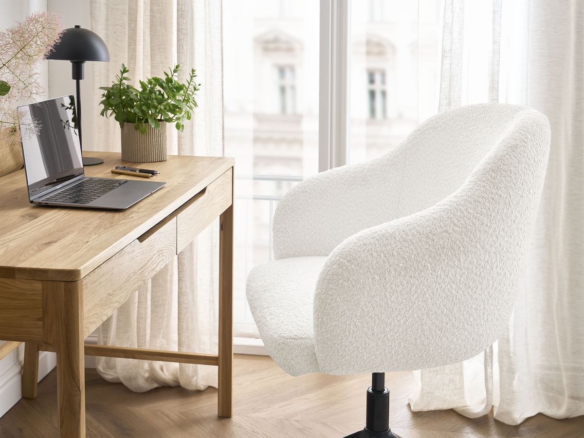 La chaise de bureau BOBOCHIC SOPHIE en bouclette blanche, avec roulettes et accoudoirs — vue 7