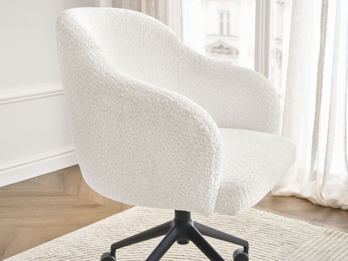 La chaise de bureau BOBOCHIC SOPHIE en bouclette blanche, avec roulettes et accoudoirs — vue 8
