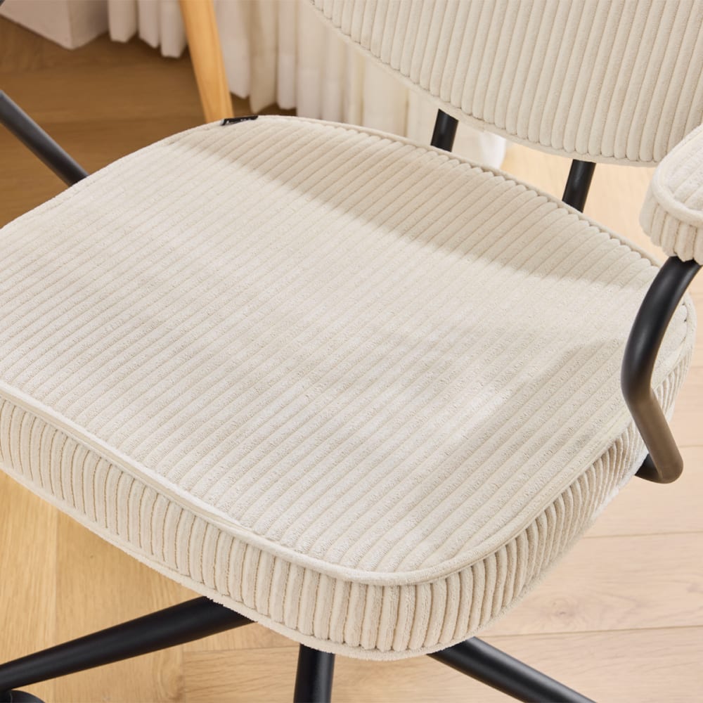 Fauteuil de bureau Ann en velours côtelé beige avec piètement à roulettes — vue 4